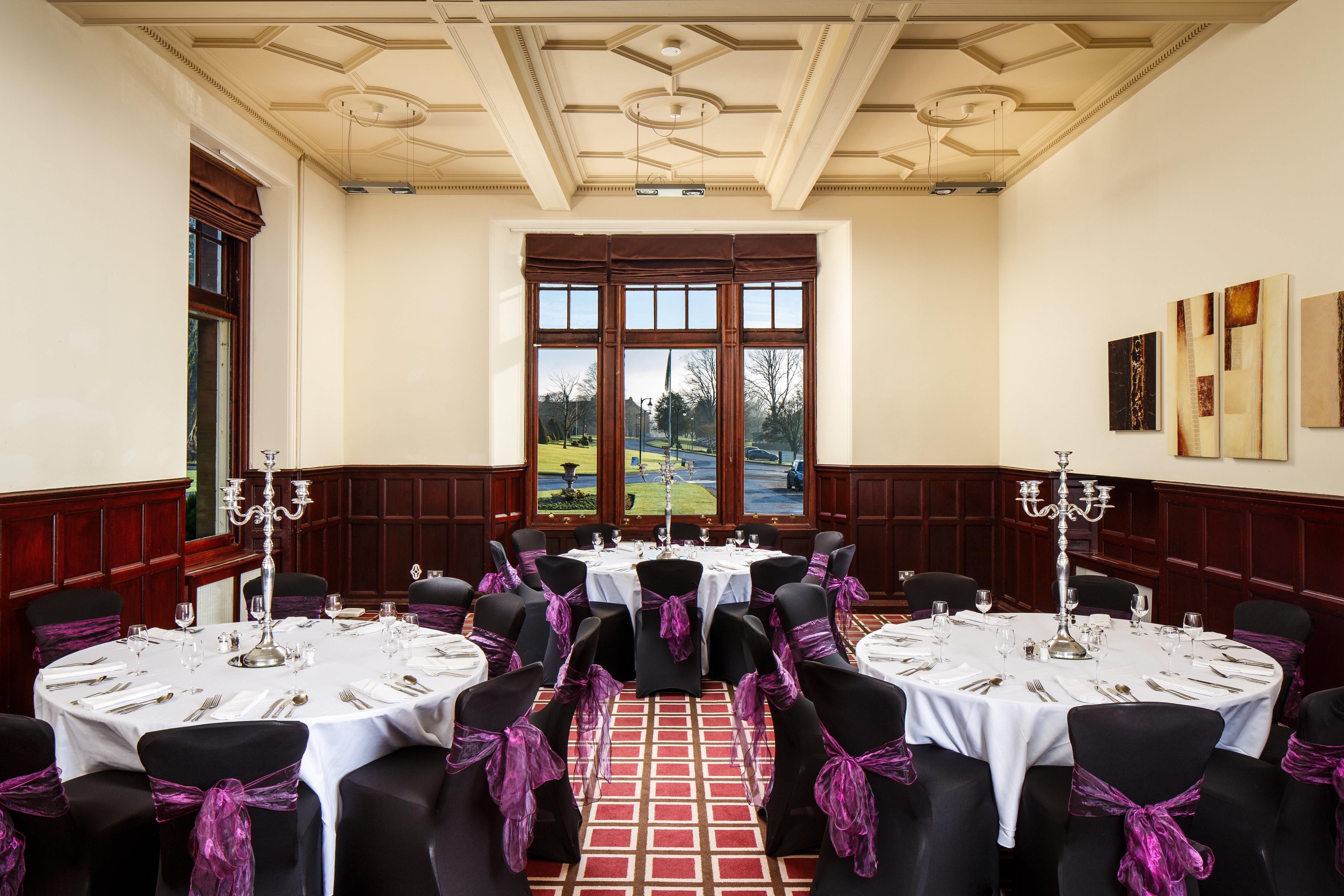 Holiday Inn Dumfries By Ihg Экстерьер фото