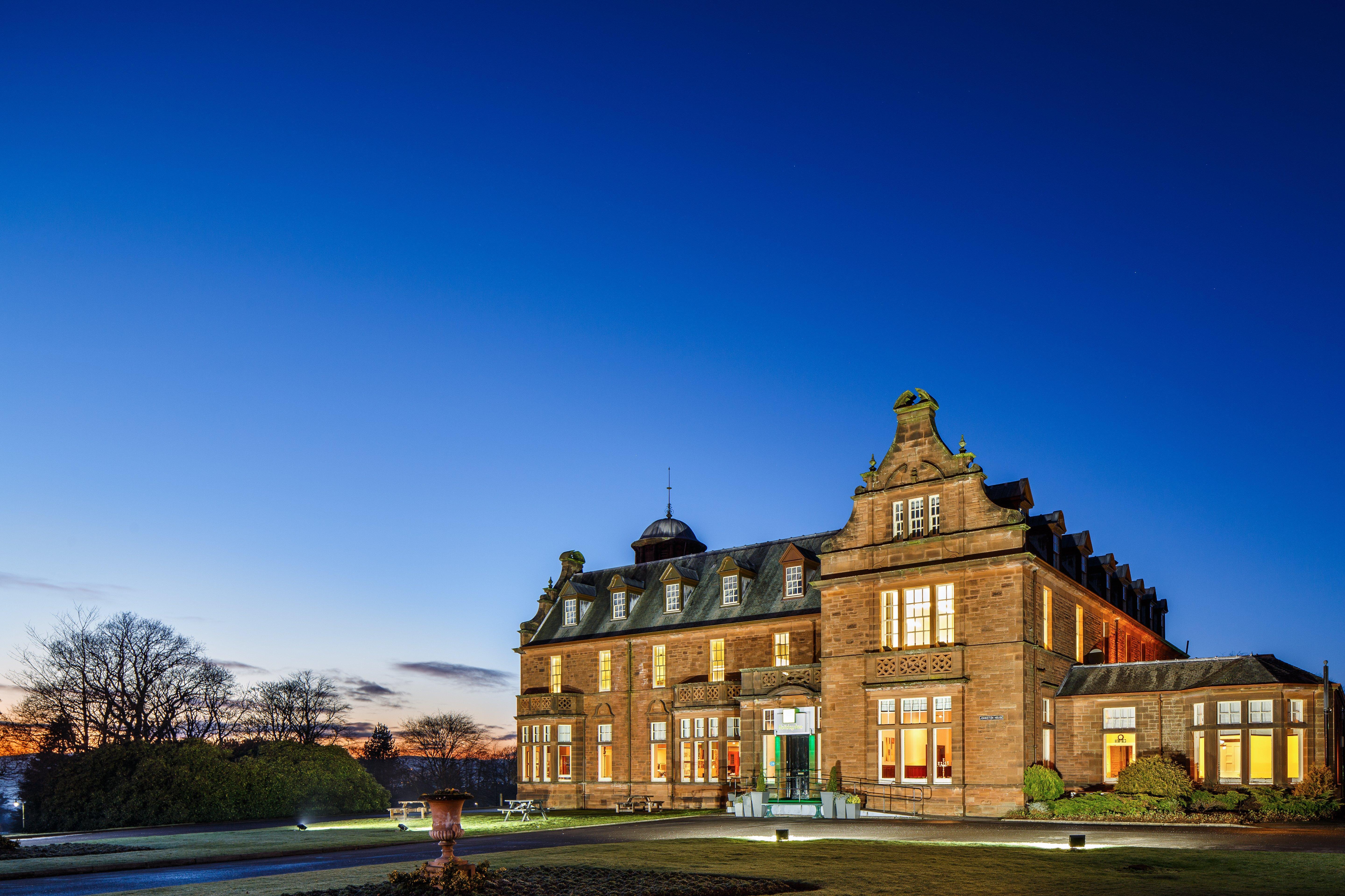 Holiday Inn Dumfries By Ihg Экстерьер фото