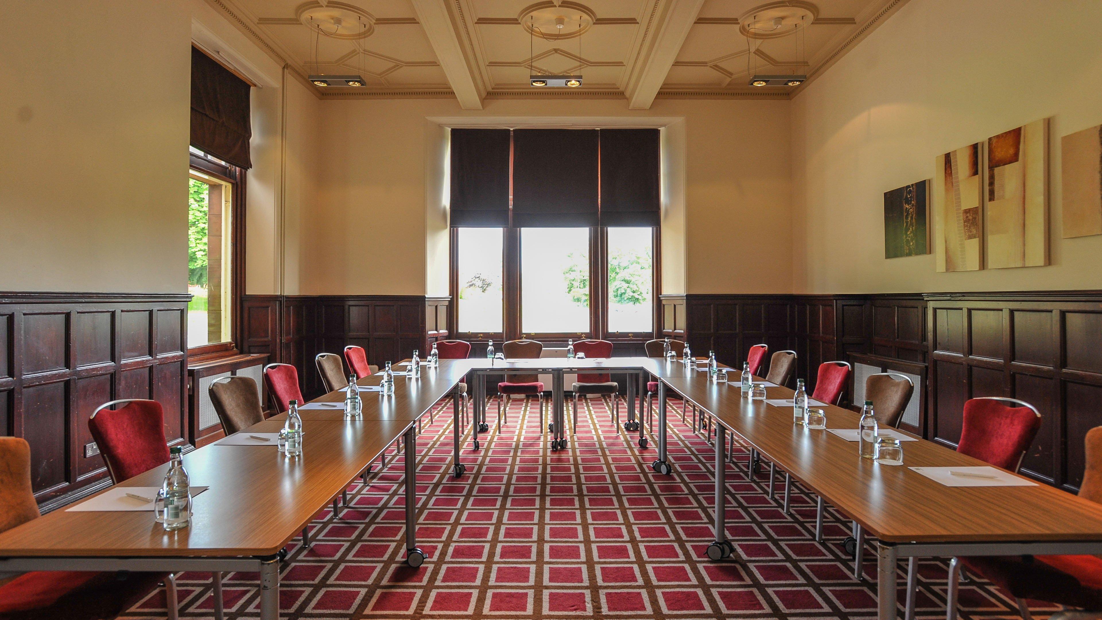 Holiday Inn Dumfries By Ihg Экстерьер фото