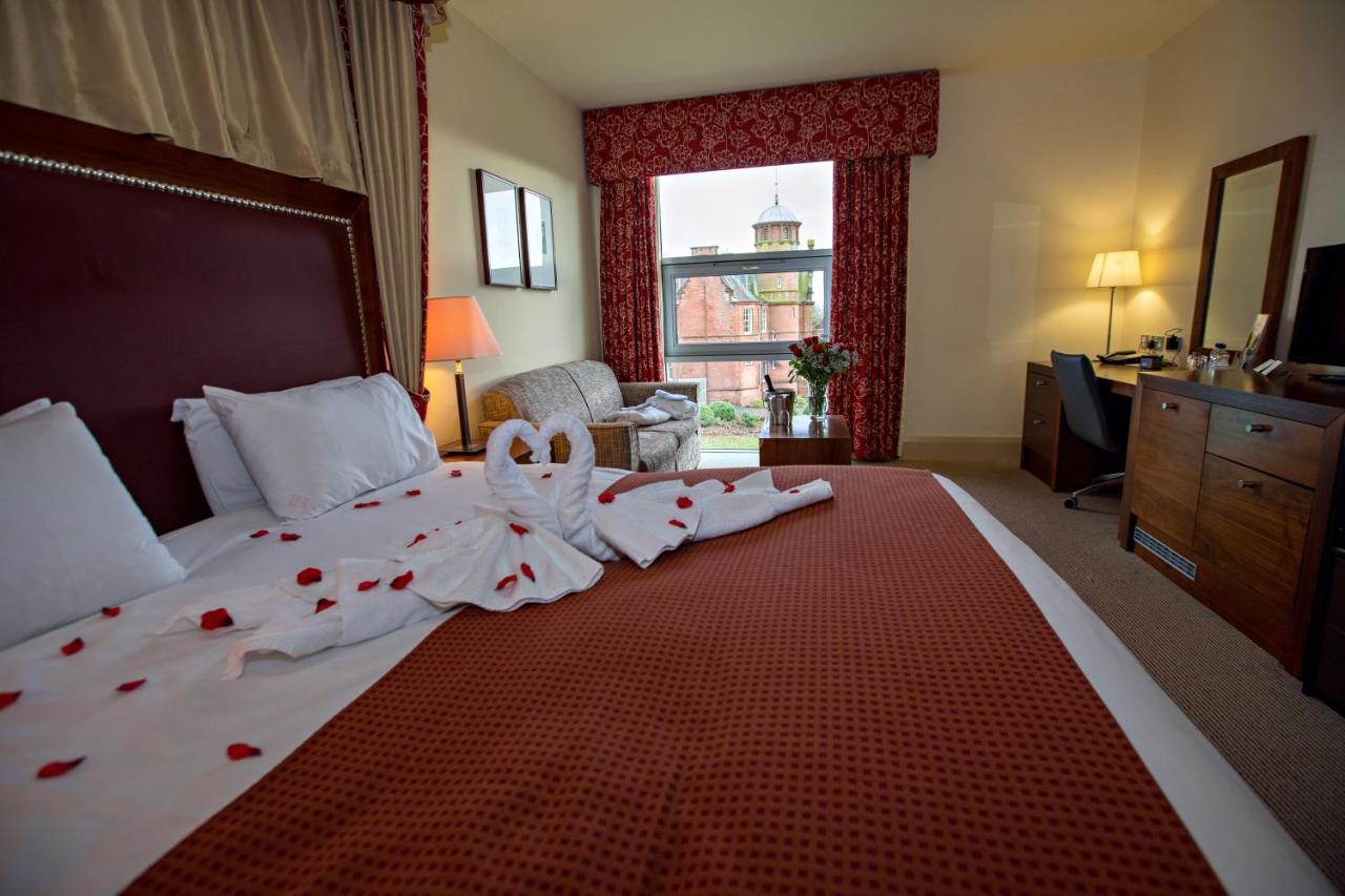 Holiday Inn Dumfries By Ihg Экстерьер фото