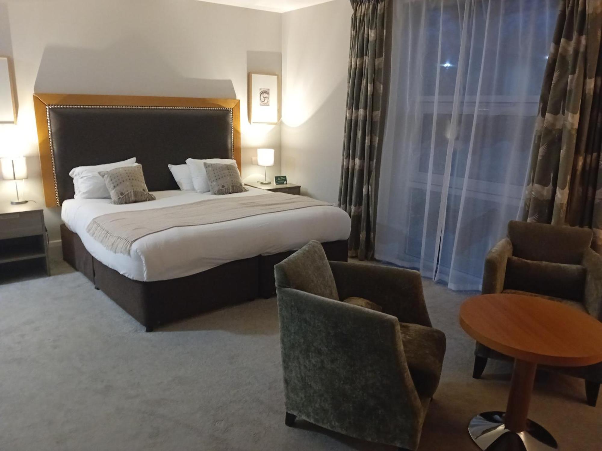 Holiday Inn Dumfries By Ihg Экстерьер фото