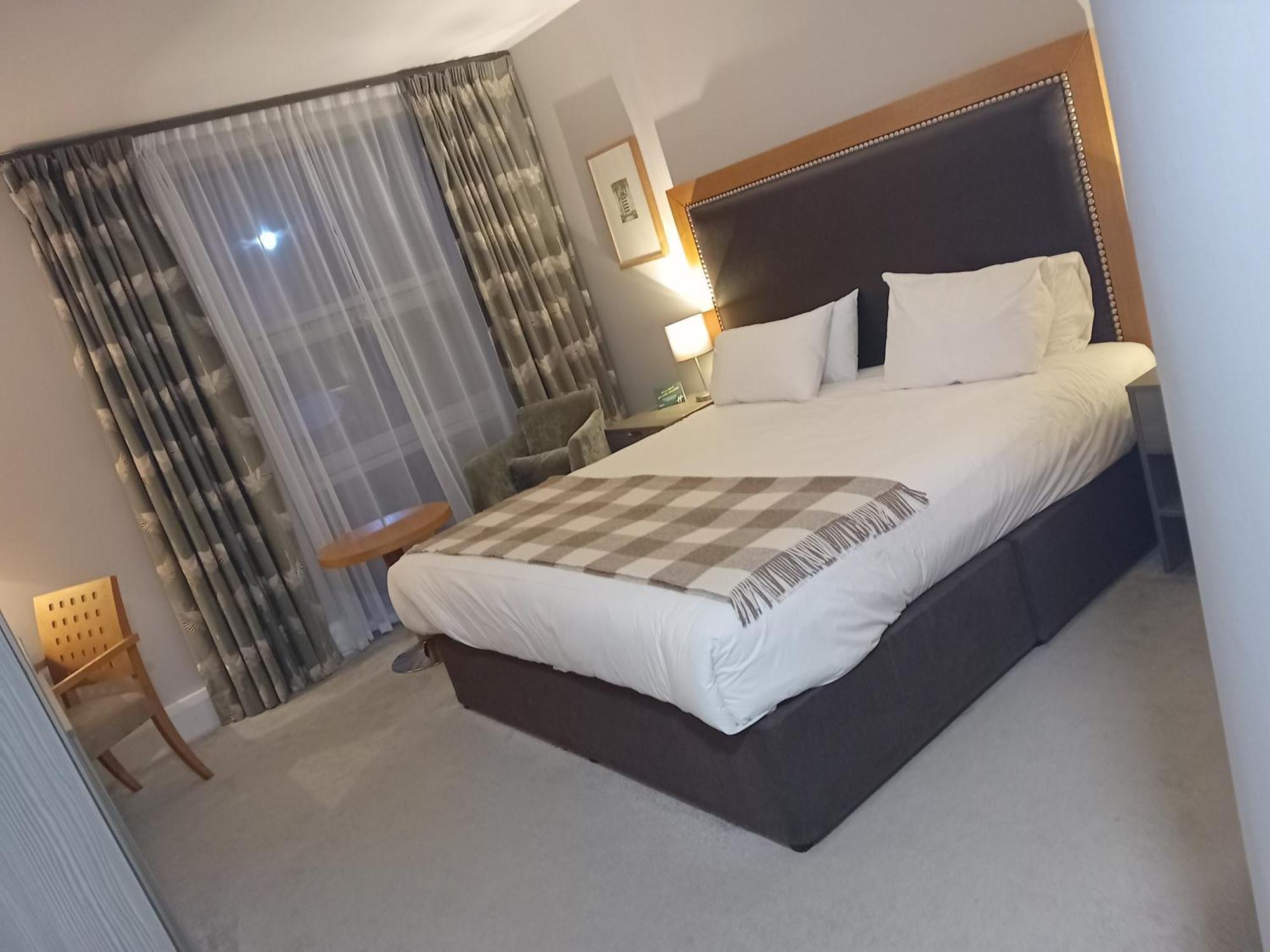 Holiday Inn Dumfries By Ihg Экстерьер фото